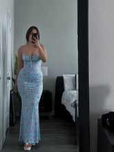 Load image into Gallery viewer, Ditsy daisy maxi Dress
